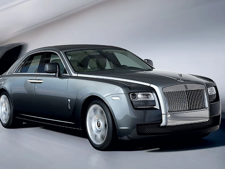 Pre-bookings indicate that at least 15 Ghosts will hit the roads in Delhi alone in 2011.