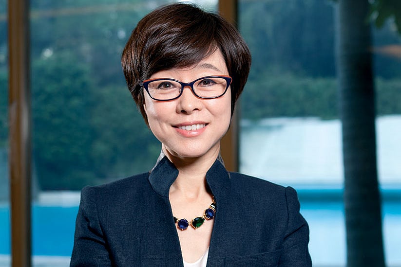 Y.H. Lee says it’s Samsung’s responsibility to create the next wave of innovations in smartphone technology.