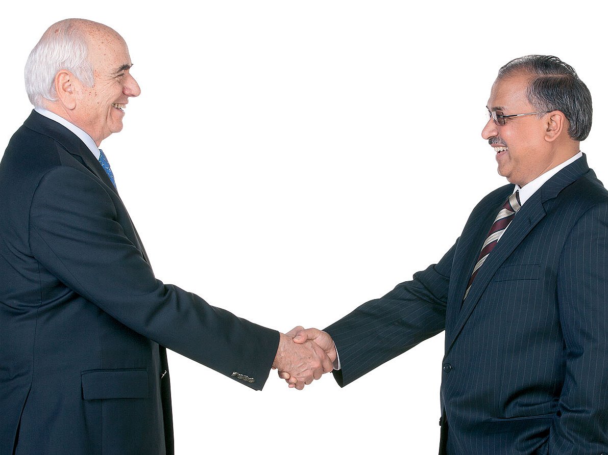 In May last year, Shanghvi (right) brought in Makov as his board’s executive chairman for a three-year term and re-designated himself as managing director.