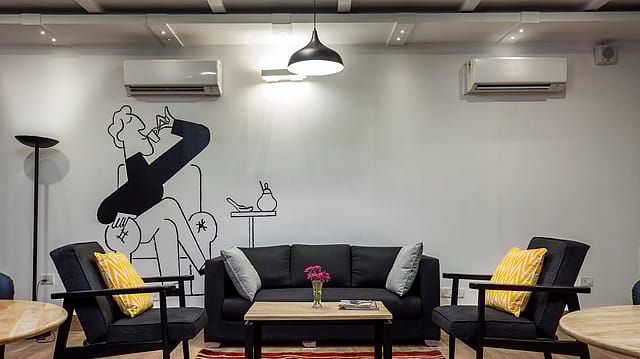 OYO partners with MakeMyTrip OYO partners with MakeMyTrip