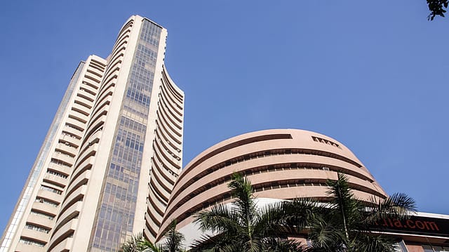 Market watch: FPIs sell equity while markets soar Market watch: FPIs sell equity while markets soar