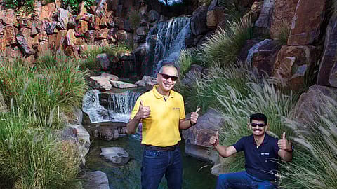  Deep Kalra (left),founder, group chairman and group CEO, and Rajesh Magow,CEO-India,MakeMyTrip 