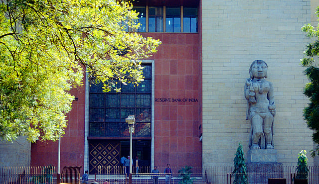 RBI rings alarm bells on public sector banks