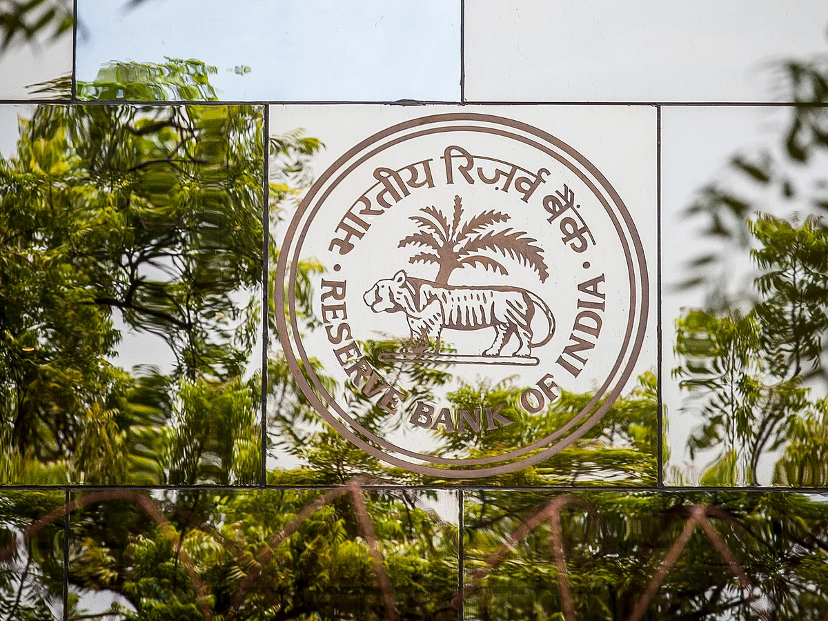 The top 15 NBFCs by asset size are automatically placed in the upper layer, regardless of other factors.