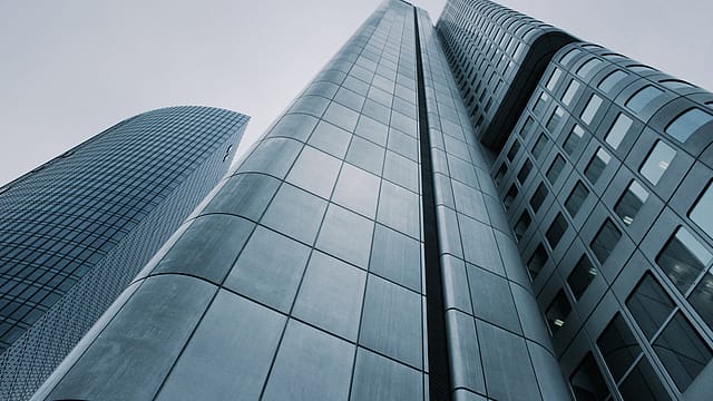 Governance of corporations: Long-term approach vs. short-term approach Governance of corporations: Long-term approach vs. short-term approach