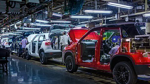 MPC's decision to keep the repo rate unchanged at 6.5% would badly impact retail sales of entry-level vehicles as these buyers are price sensitive, says FADA.