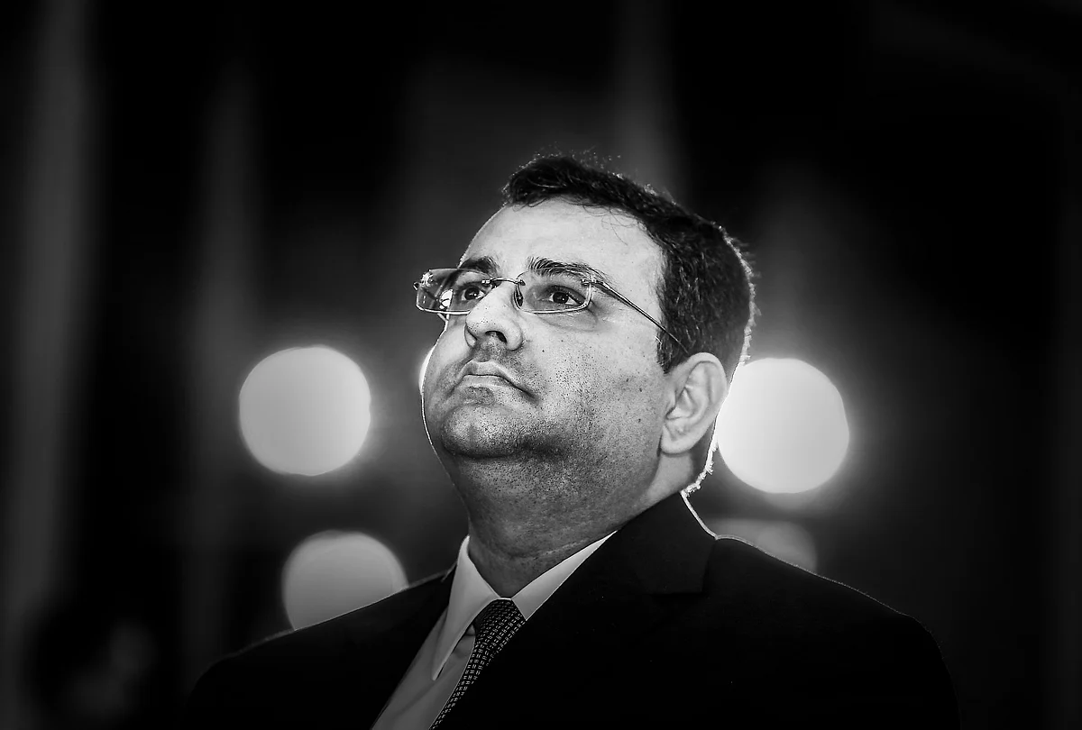Cyrus Mistry dies in road accident in Palghar