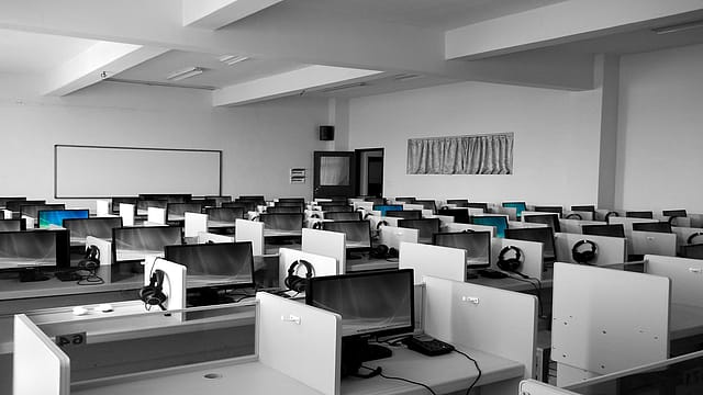 Companies struggle to fill 50,000 data science, AI job vacancies Companies struggle to fill 50,000 data science, AI job vacancies