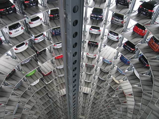  Passenger vehicle sales decline in December due to low consumer sentiments