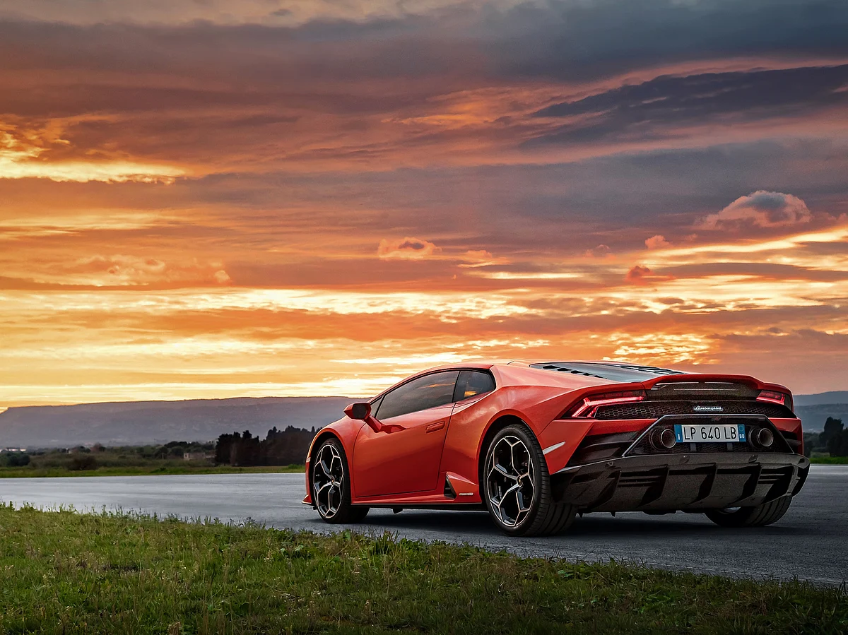 Lamborghini Huracan Evo  &nbsp; &nbsp; &nbsp;