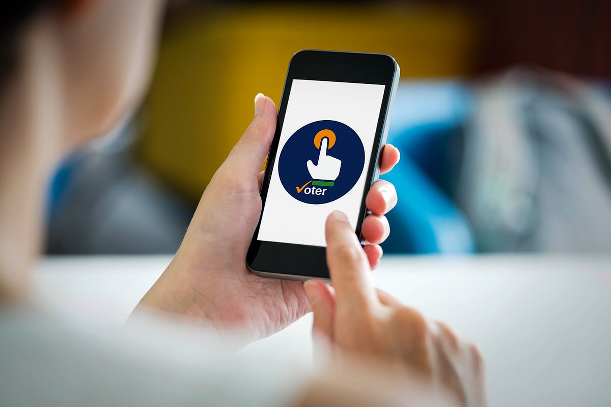 Poll battle on the mobile screen