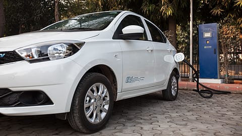 100% EV adoption should happen in two- and three-wheeler segments by 2030, in four-wheelers and light goods vehicles by 2036, says RMI.