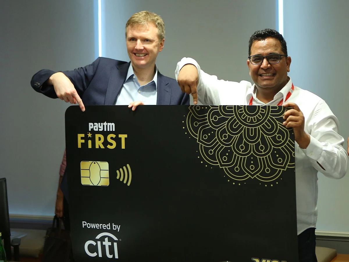 Citibank’s Global Consumer Banking CEO Stephen Bird&nbsp;and Vijay Shekhar Sharma, chairman and CEO of One97 Communications.