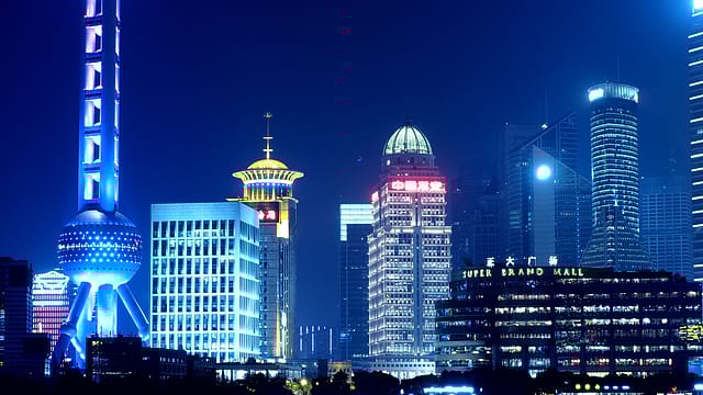 Young Chinese consumers to drive luxury market growth Young Chinese consumers to drive luxury market growth