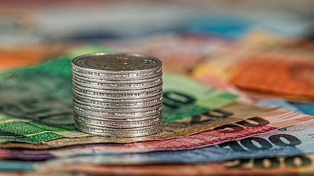 NSDL posts ₹83.3 crore Q4 profit; IPO issue size cut to 5.01 crore shares NSDL posts ₹83.3 crore Q4 profit; IPO issue size cut to 5.01 crore shares