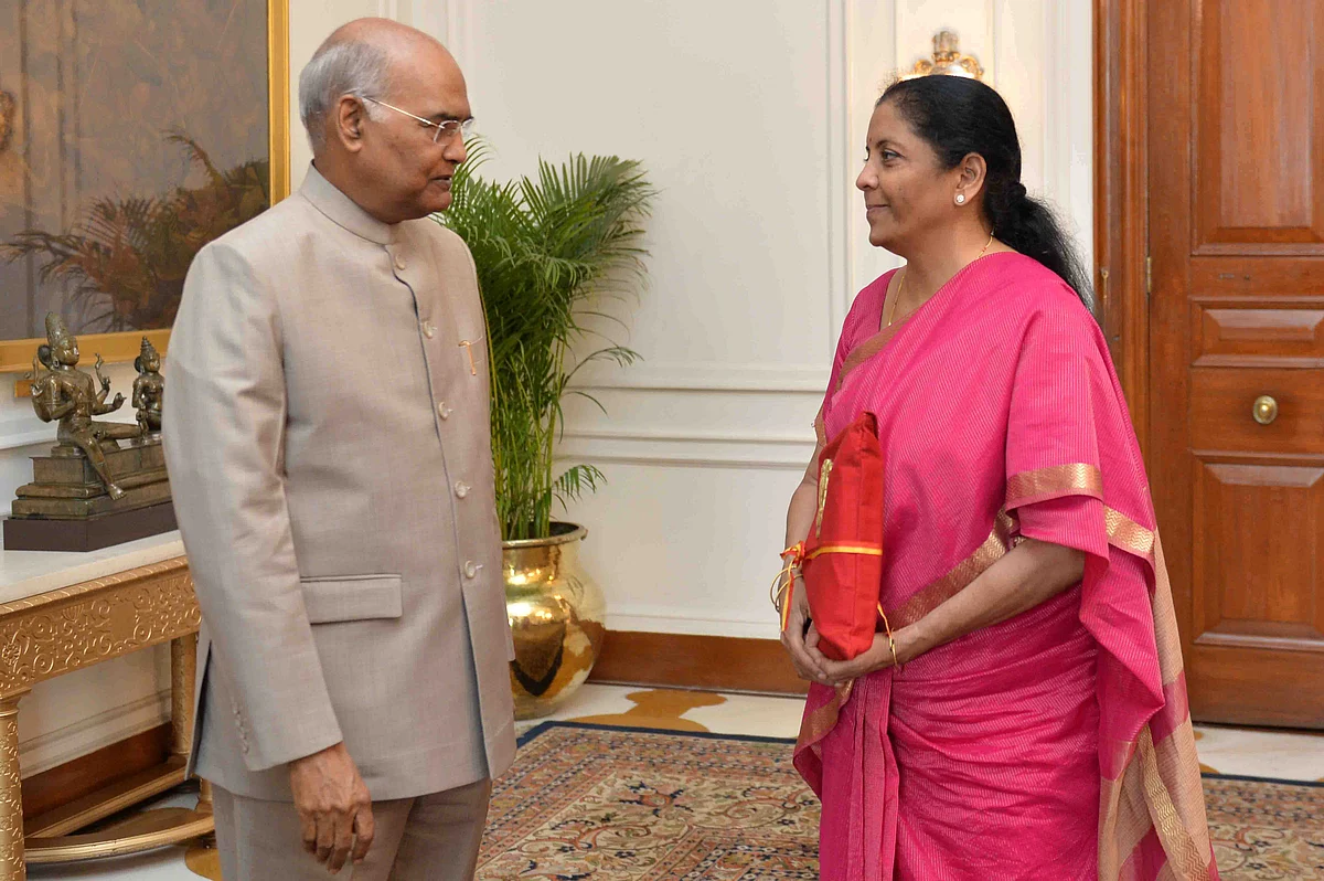 Finance Minister Smt Nirmala Sitharaman calling on President Kovind at Rashtrapati Bhavan before presenting the Union Budget.
