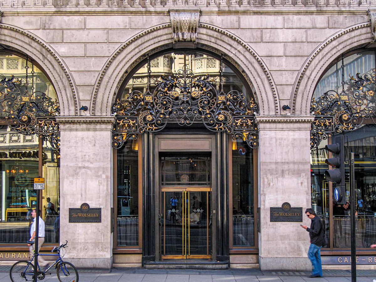 A day in the life of London