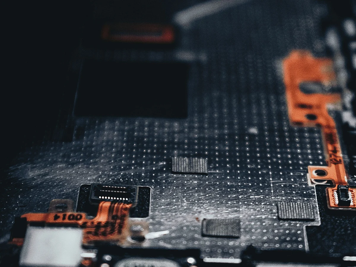 <a href="https://www.pexels.com/@timson-foox-776012?utm_content=attributionCopyText&amp;utm_medium=referral&amp;utm_source=pexels">TimSon Foox </a>from <a href="https://www.pexels.com/photo/circuit-board-2182863/?utm_content=attributionCopyText&amp;utm_medium=referral&amp;utm_source=pexels">Pexels</a>