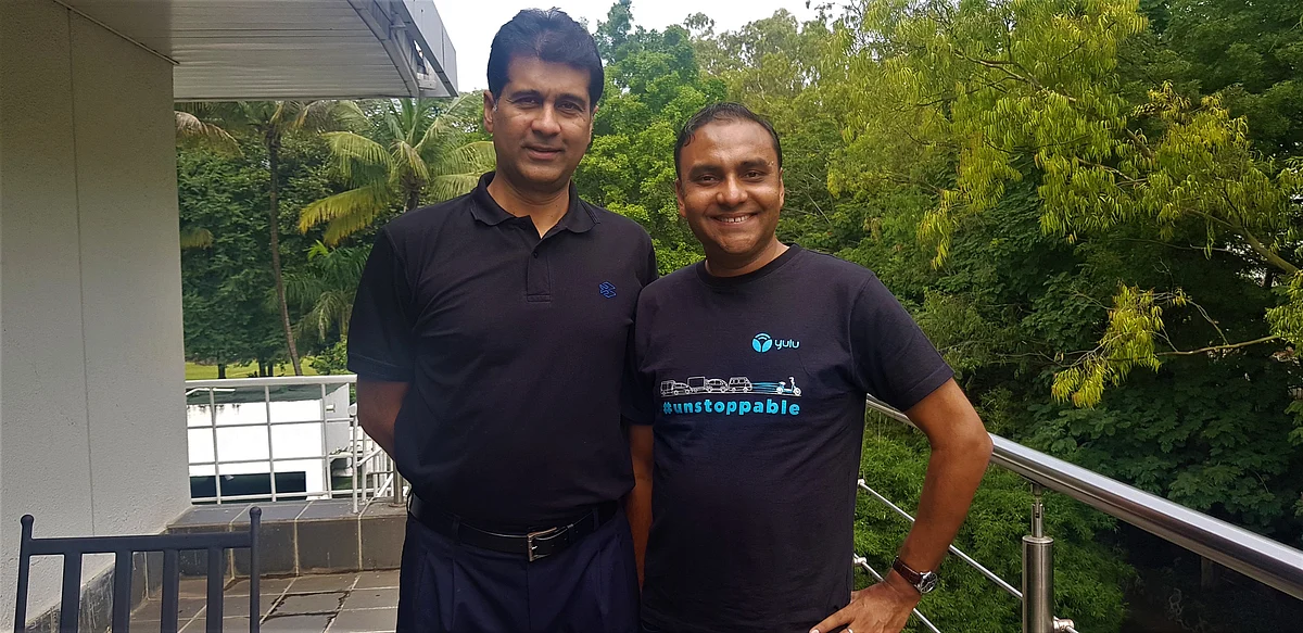 Rajiv Bajaj, managing director, Bajaj Auto (left) and Amit Gupta, co-founder and CEO, Yulu&nbsp;