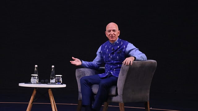 Amazon to invest $1 bn in India to digitise small businesses Amazon to invest $1 bn in India to digitise small businesses