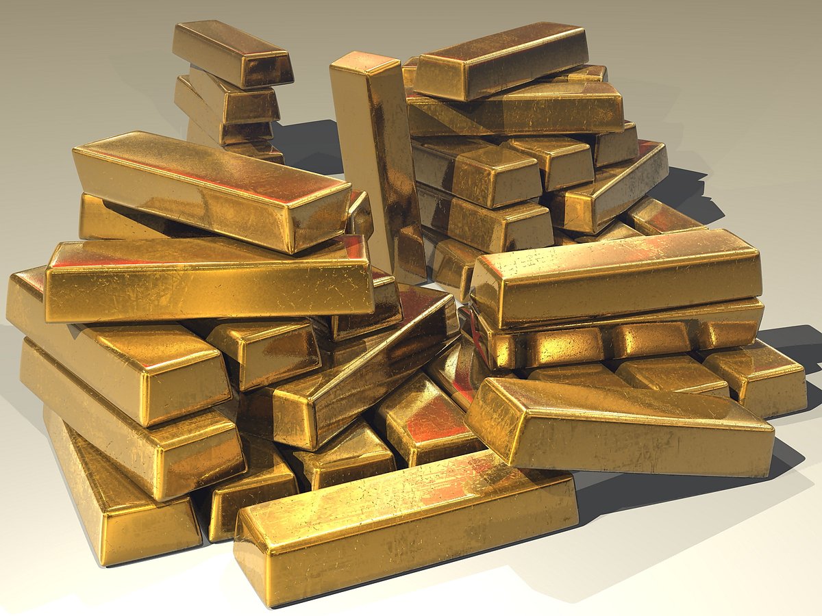 Gold prices touch seven-year high