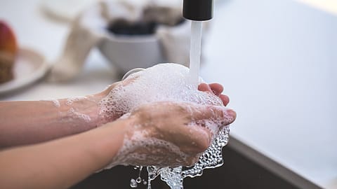 <a href="https://www.pexels.com/@burst?utm_content=attributionCopyText&utm_medium=referral&utm_source=pexels">Burst</a> from <a href="https://www.pexels.com/photo/person-washing-his-hand-545014/?utm_content=attributionCopyText&utm_medium=referral&utm_source=pexels">Pexels</a>
