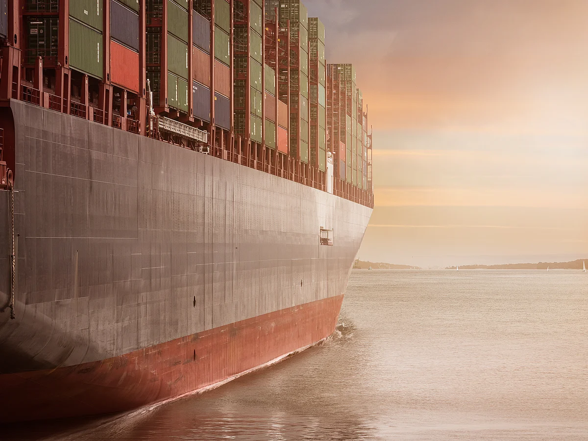 <a href="https://www.pexels.com/@pixabay?utm_content=attributionCopyText&amp;utm_medium=referral&amp;utm_source=pexels">Pixabay</a> from <a href="https://www.pexels.com/photo/business-cargo-cargo-container-city-262353/?utm_content=attributionCopyText&amp;utm_medium=referral&amp;utm_source=pexels">Pexels</a>