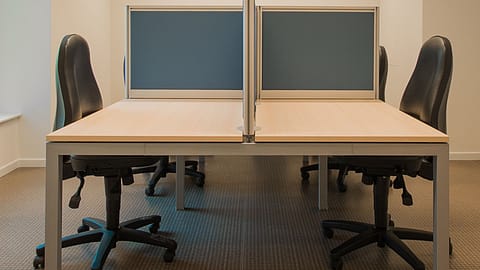 <a href="https://www.pexels.com/@pixabay?utm_content=attributionCopyText&utm_medium=referral&utm_source=pexels">Pixabay</a> from <a href="https://www.pexels.com/photo/business-chair-chairs-contemporary-273671/?utm_content=attributionCopyText&utm_medium=referral&utm_source=pexels">Pexels</a>