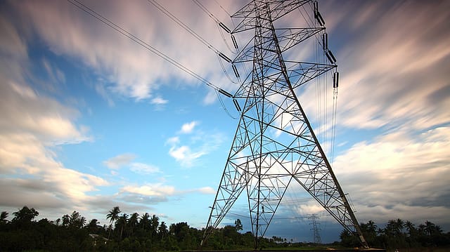 Achieving power for all with intercontinental power grids Achieving power for all with intercontinental power grids