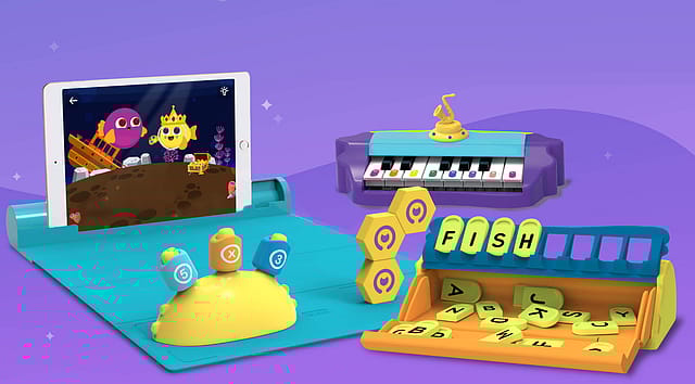 One screen to play and learn