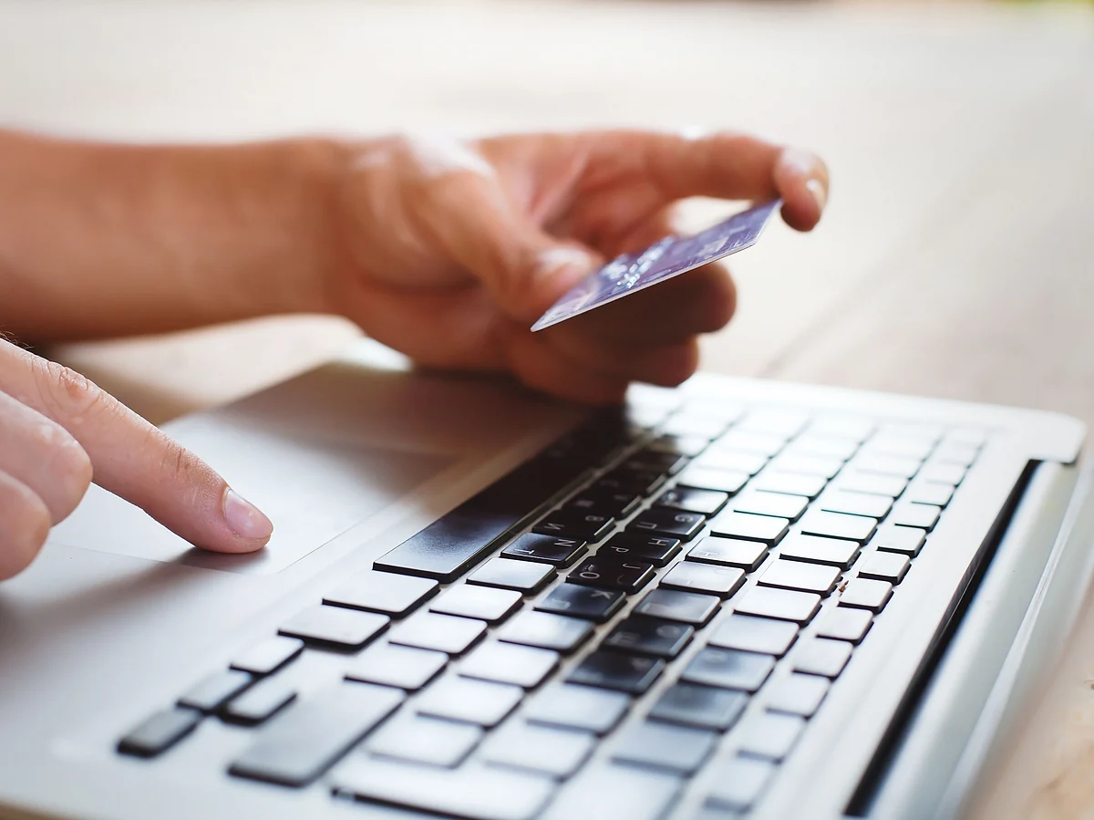 58% prefer buying through social media platforms