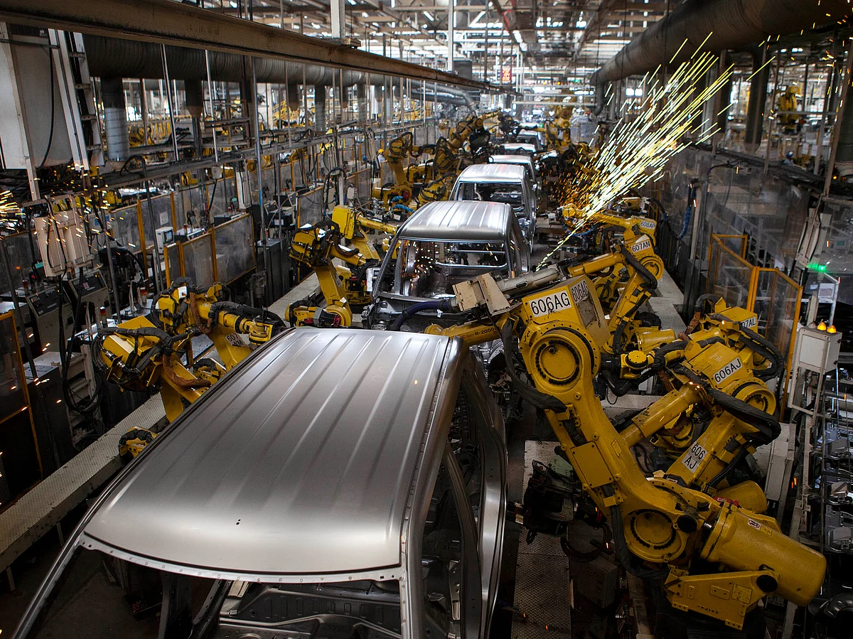 Maruti Suzuki sold a total of 1,67,520 units in October 2022.