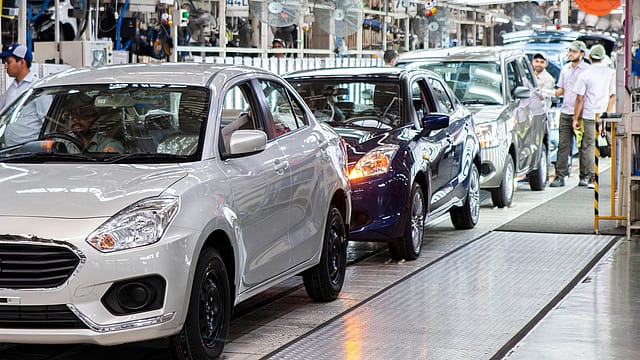 Passenger vehicle sales cross 2 mn mark; up 9.4% in Q1 FY24: SIAM Passenger vehicle sales cross 2 mn mark; up 9.4% in Q1 FY24: SIAM