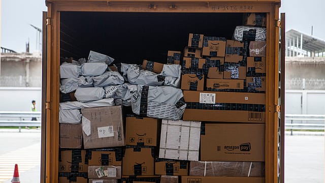 E-commerce sales grow 25% during festive season: Report E-commerce sales grow 25% during festive season: Report