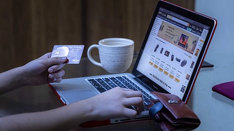 Payments through credit and debit cards accounted for 8% in volume and 14% in value.