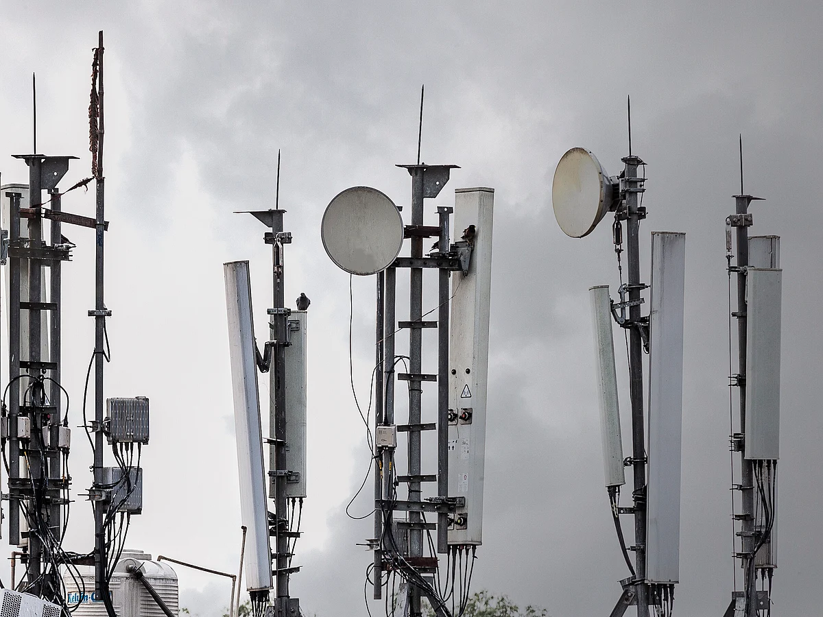 Vodafone Idea narrowed down the monthly user loss in April 2022. It lost 1.5 million subscribers as compared to 2.8 million lost in March 2022.