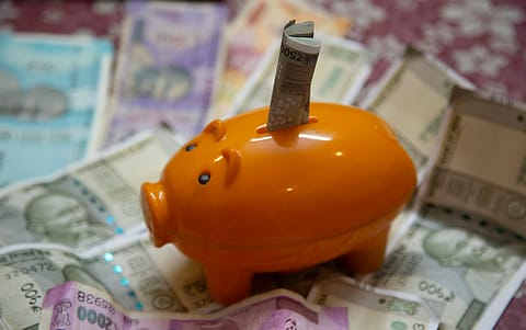 The RBI has advised banks to make necessary arrangements to facilitate the execution of the revised agreements by ensuring the availability of stamp papers, etc.