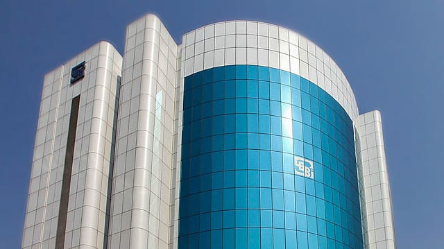 SEBI allows PE funds to own mutual fund cos SEBI allows PE funds to own mutual fund cos