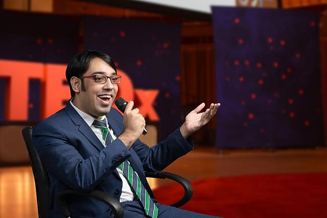 LinkedIn Top Voice Sumit Agarwal tells people to be unprofessional on LinkedIn. Here’s why.