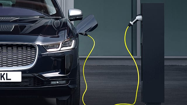 Adani TotalEnergies ties up with Evera Cabs to set up 200 EV charging points in Delhi Adani TotalEnergies ties up with Evera Cabs to set up 200 EV charging points in Delhi