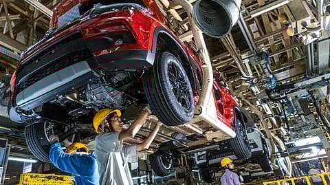 The automotive component industry reported a trade deficit in the first six months of this fiscal.