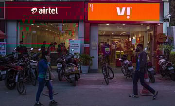 Phone bills to rise 25% as Airtel, Vi eye tariff hikes; Jio mum