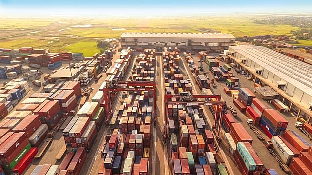 Global trade growth of 25% propped Indian exports in 2021 Global trade growth of 25% propped Indian exports in 2021