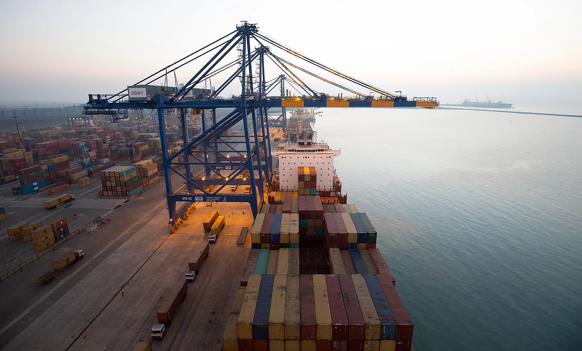 On January 2, it was reported that APSEZ announced its goal of achieving cargo volumes exceeding 400 MMT.