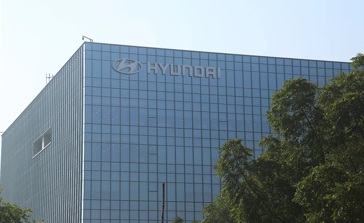  The company plans to expand production by region through a two-track approach of line conversion in ICE factories and a new dedicated EV plant establishment.
