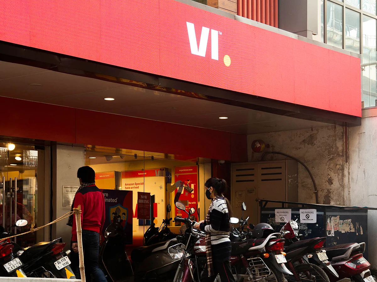 Vi owes ₹70,320 crore in AGR dues to the Department of Telecommunications (DoT).