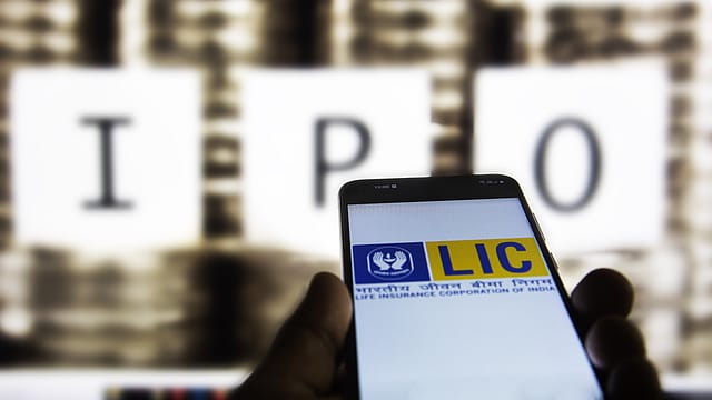 Russia-Ukraine war: Centre to review LIC IPO timing Russia-Ukraine war: Centre to review LIC IPO timing