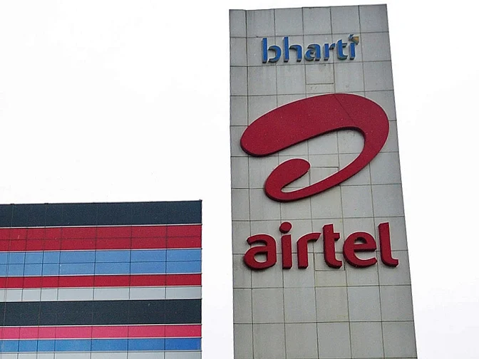 In June, the Sunil Mittal-led Bharti Airtel prepaid ₹7,904 crore to clear all deferred spectrum liabilities from the 2012 and 2015 auctions