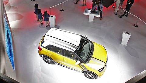 As the pandemic continues its fluctuating waves, a transition from online to offline by dealerships is likely to make customers strike a balance between the two modes of purchase.