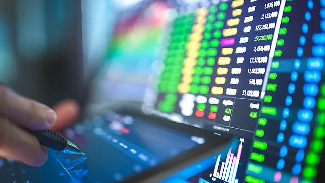 FIIs pump ₹23,778 crore into Indian equities in May as BFSI, telecom shine; IT, auto see sharp outflows FIIs pump ₹23,778 crore into Indian equities in May as BFSI, telecom shine; IT, auto see sharp outflows